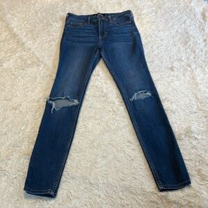 Hollister High Rise Super Skinny Jeans 1s